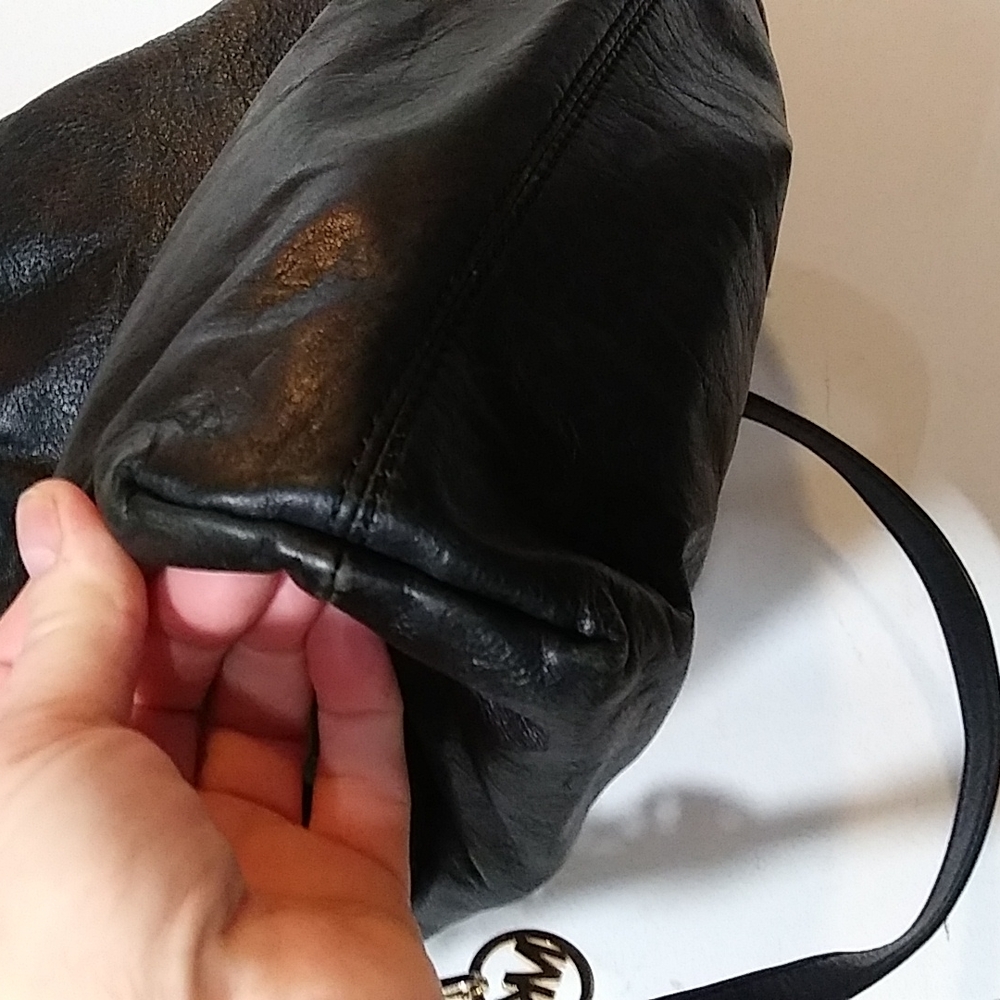 Michael Kors Black Shoulder Bag - Picture 8 of 13